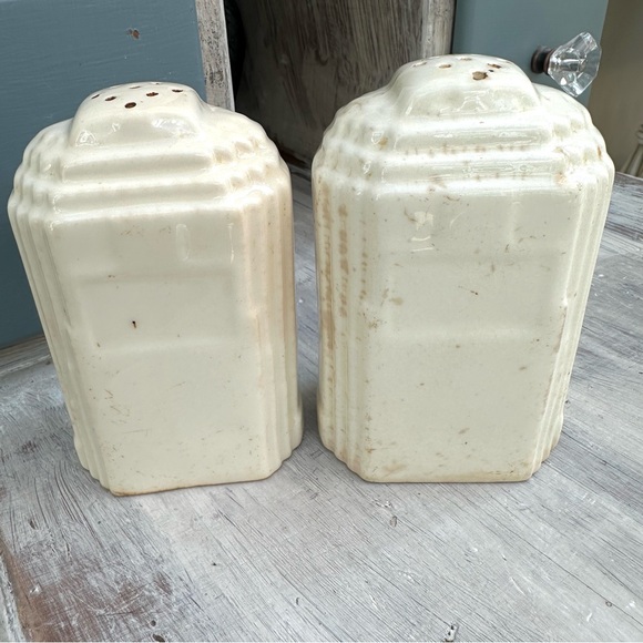 Vintage Needlepoint Design Salt & Pepper Shakers - Picture 2 of 10